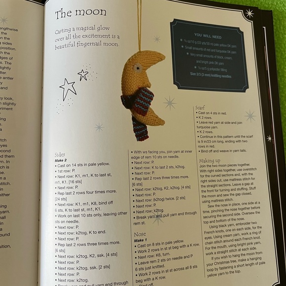 Twas The Knits Before Christmas HC book by Fiona Goble - Picture 13 of 14